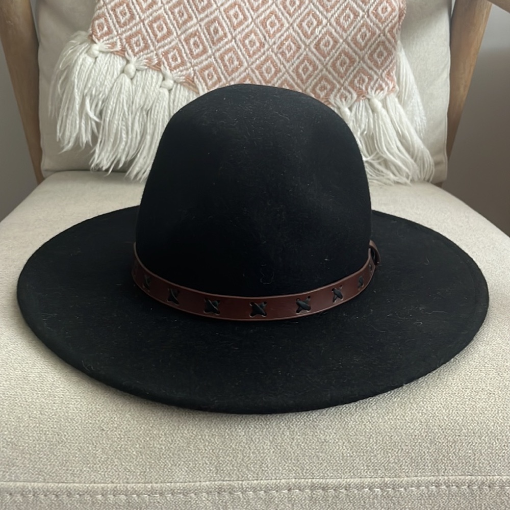 Black wool hat
